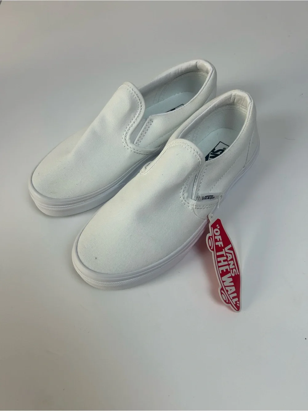 Vans Classic Slip-On Kids Size 3.5 White Canvas Sneakers NWT With Box